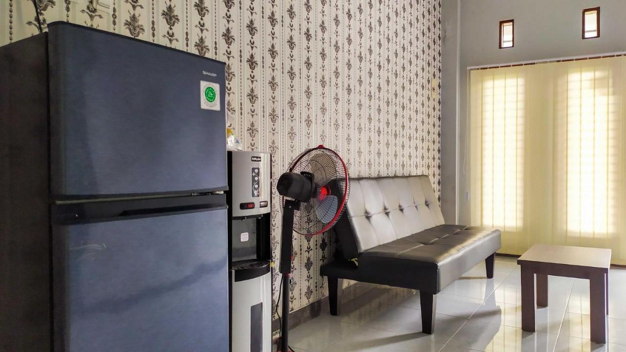 Omah Leren Mitra Reddoorz Near Gembiraloka Zoo Yogyakarta Hotel Luaran gambar