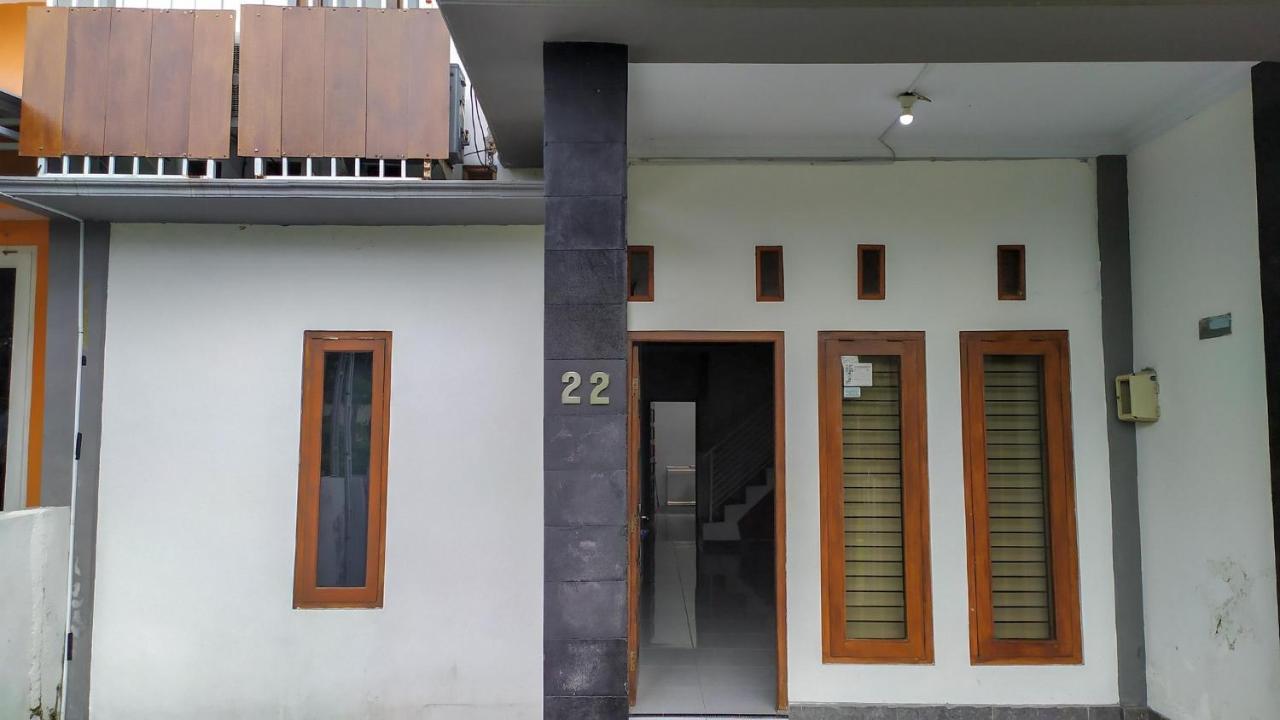 Omah Leren Mitra Reddoorz Near Gembiraloka Zoo Yogyakarta Hotel Luaran gambar