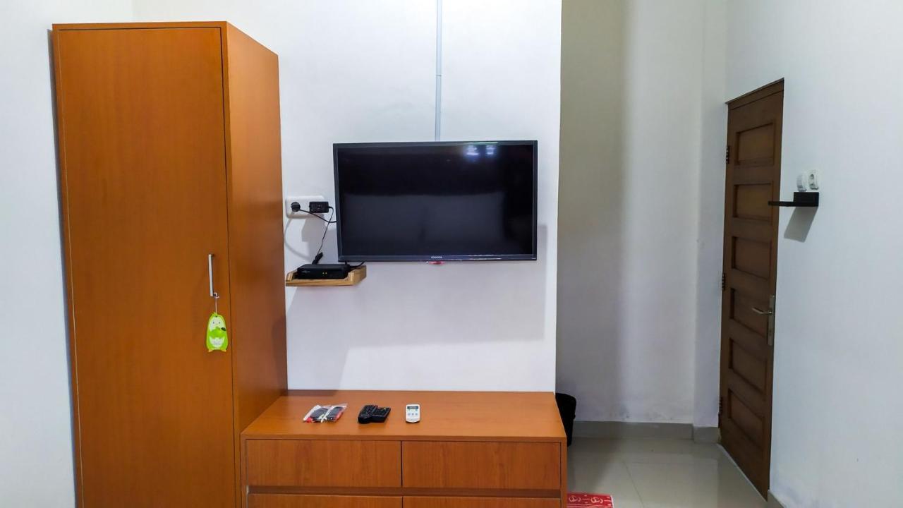 Omah Leren Mitra Reddoorz Near Gembiraloka Zoo Yogyakarta Hotel Luaran gambar