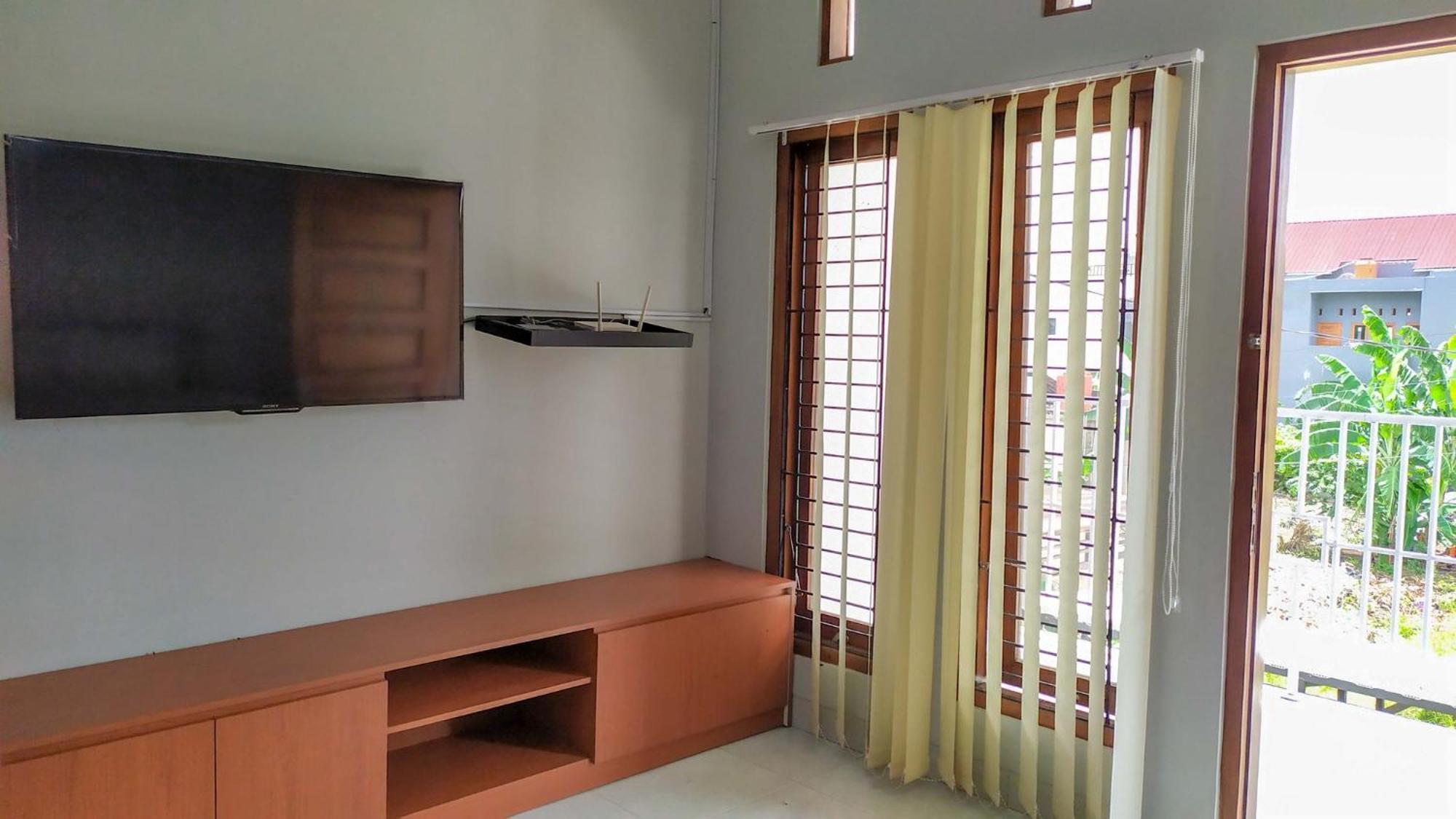 Omah Leren Mitra Reddoorz Near Gembiraloka Zoo Yogyakarta Hotel Luaran gambar